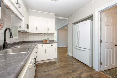 Tiny photo for 135 Oak Drive, DeKalb, IL 60115 (MLS # 12498337)