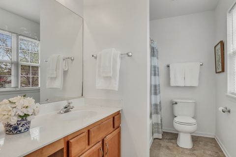 Tiny photo for 1263 E Essex Court, Round Lake Beach, IL 60073 (MLS # 12640532)