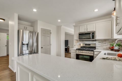 Tiny photo for 1263 E Essex Court, Round Lake Beach, IL 60073 (MLS # 12640532)