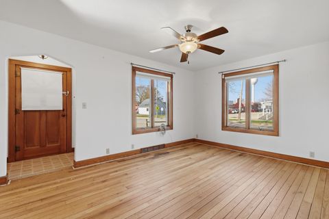 Tiny photo for 101 E D Street, Alpha, IL 61413 (MLS # 12602566)