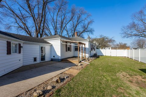 Tiny photo for 101 E D Street, Alpha, IL 61413 (MLS # 12602566)