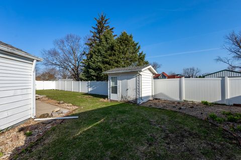 Tiny photo for 101 E D Street, Alpha, IL 61413 (MLS # 12602566)
