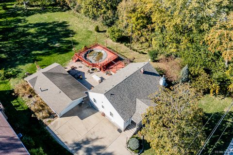 A home in Crestwood