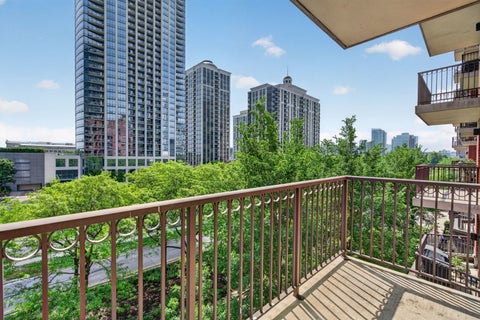 Tiny photo for 1250 S Indiana Avenue #502, Chicago, IL 60605 (MLS # 12669679)