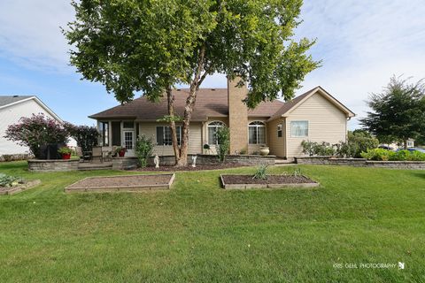 Tiny photo for 2115 Hazelwood Drive, McHenry, IL 60051 (MLS # 12495242)