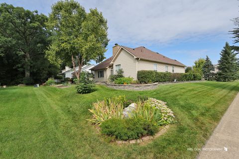 Tiny photo for 2115 Hazelwood Drive, McHenry, IL 60051 (MLS # 12495242)