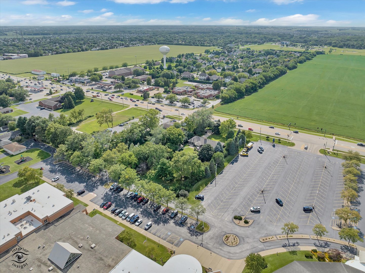 15707 Division Street