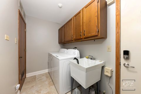 Tiny photo for 8557 Sandalwood Drive, Darien, IL 60561 (MLS # 12487530)