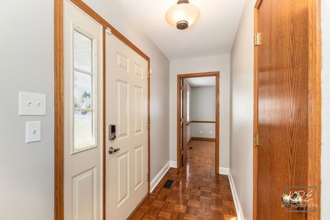 Tiny photo for 8557 Sandalwood Drive, Darien, IL 60561 (MLS # 12487530)