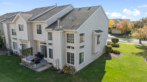 Tiny photo for 937 Mesa Drive, Lake In The Hills, IL 60156 (MLS # 12505007)