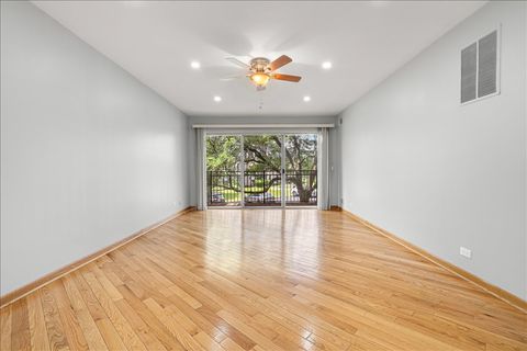 Tiny photo for 5300 Carriageway Drive #208, Rolling Meadows, IL 60008 (MLS # 12680754)