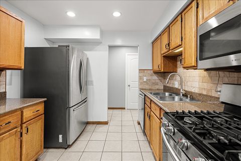 Tiny photo for 5300 Carriageway Drive #208, Rolling Meadows, IL 60008 (MLS # 12680754)