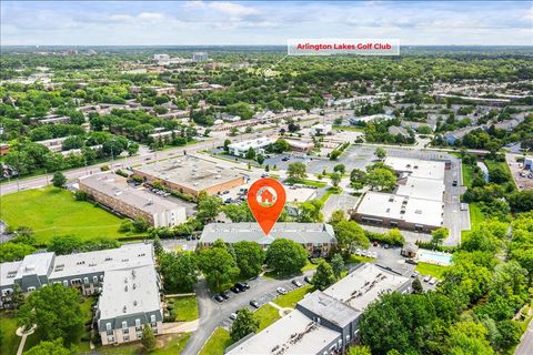 Tiny photo for 5300 Carriageway Drive #208, Rolling Meadows, IL 60008 (MLS # 12680754)