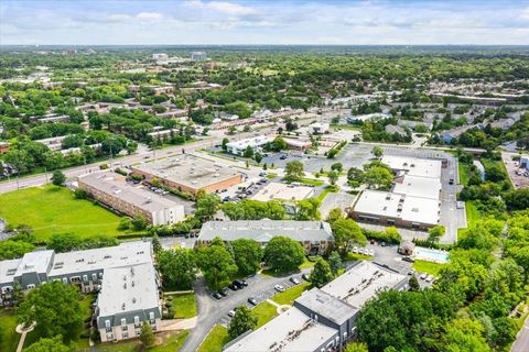 Tiny photo for 5300 Carriageway Drive #208, Rolling Meadows, IL 60008 (MLS # 12680754)
