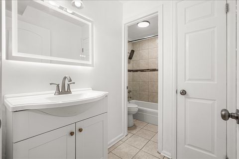 Tiny photo for 5300 Carriageway Drive #208, Rolling Meadows, IL 60008 (MLS # 12680754)