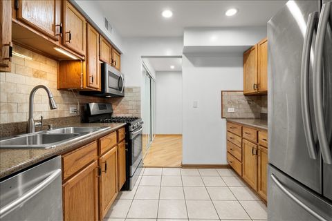 Tiny photo for 5300 Carriageway Drive #208, Rolling Meadows, IL 60008 (MLS # 12680754)