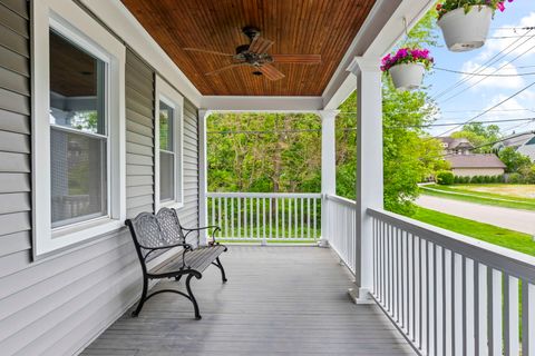 Tiny photo for 331 E Russell Street, Barrington, IL 60010 (MLS # 12647874)