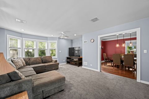 Tiny photo for 331 E Russell Street, Barrington, IL 60010 (MLS # 12647874)