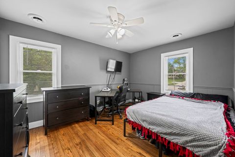 Tiny photo for 331 E Russell Street, Barrington, IL 60010 (MLS # 12647874)