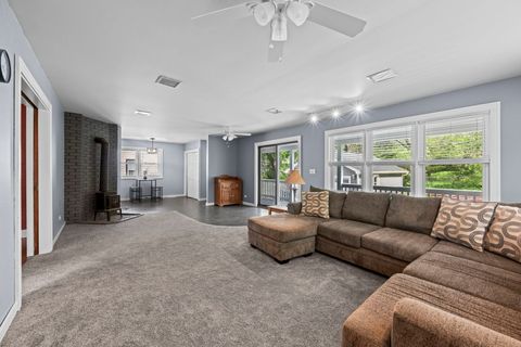 Tiny photo for 331 E Russell Street, Barrington, IL 60010 (MLS # 12647874)