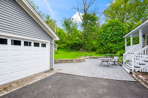 Tiny photo for 331 E Russell Street, Barrington, IL 60010 (MLS # 12647874)