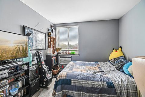 Tiny photo for 9740 S Pulaski Road #306, Oak Lawn, IL 60453 (MLS # 12639228)