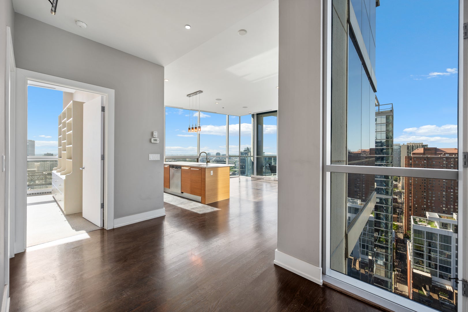 110 W Superior Street 2603