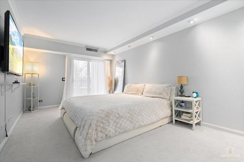 Tiny photo for 1405 E Central Road #222C, Arlington Heights, IL 60005 (MLS # 12615564)