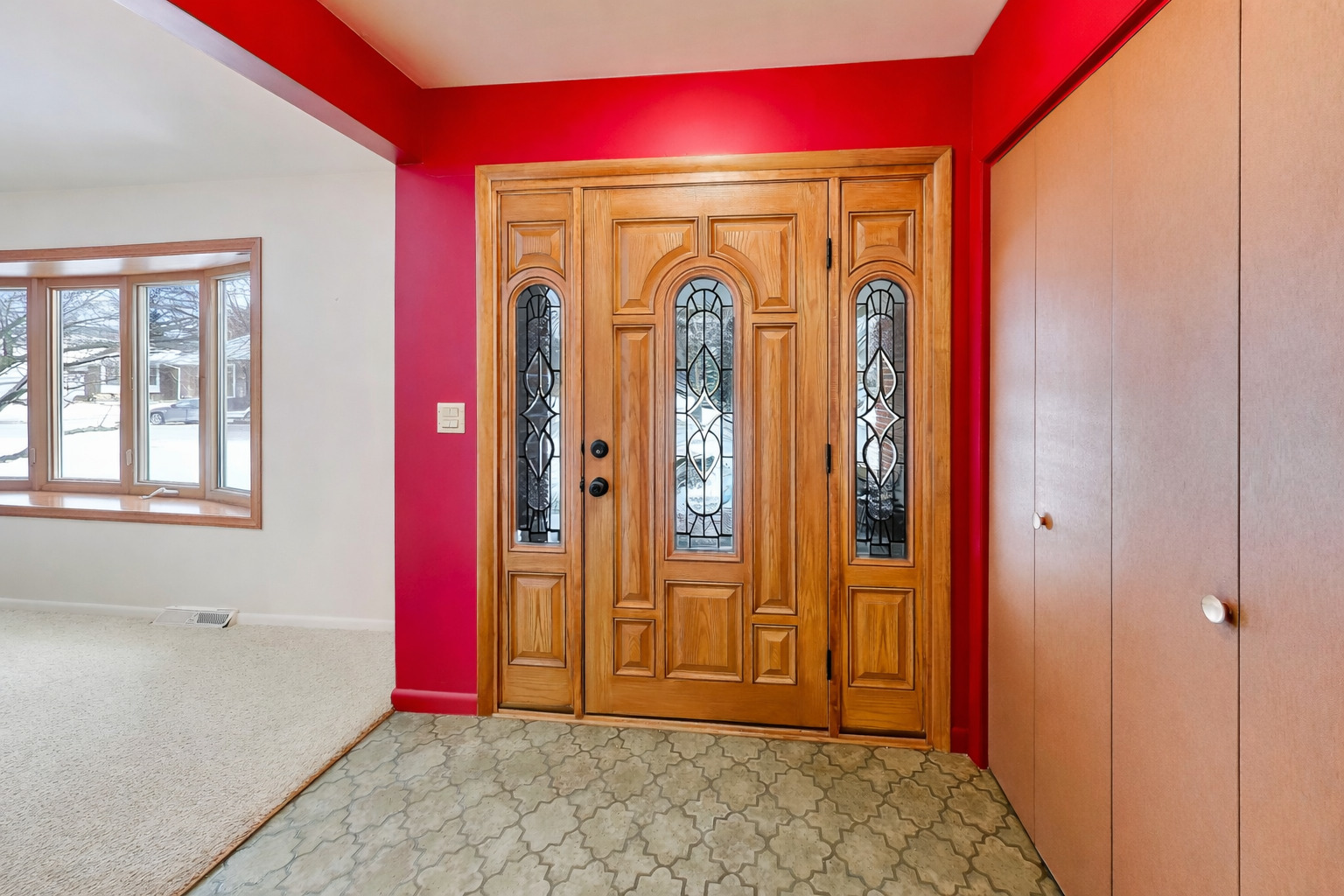 2011 E Robinhood Lane