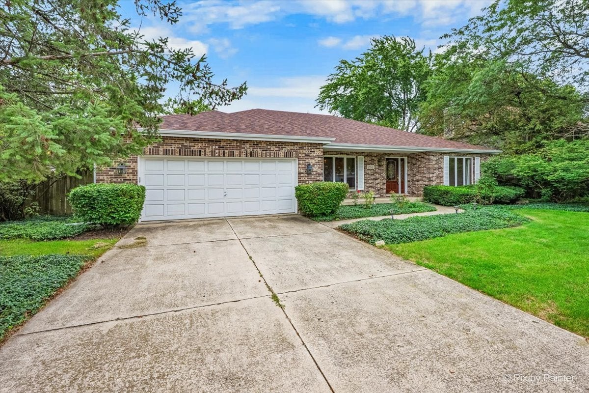 251 N Cambridge Drive