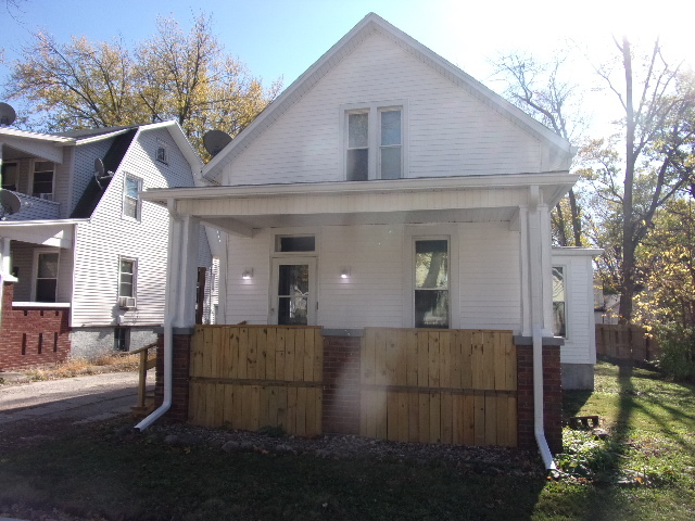 Bloomington, Illinois 61701, United States, 3 Bedrooms Bedrooms, ,3 BathroomsBathrooms,Residential,Active,35361
