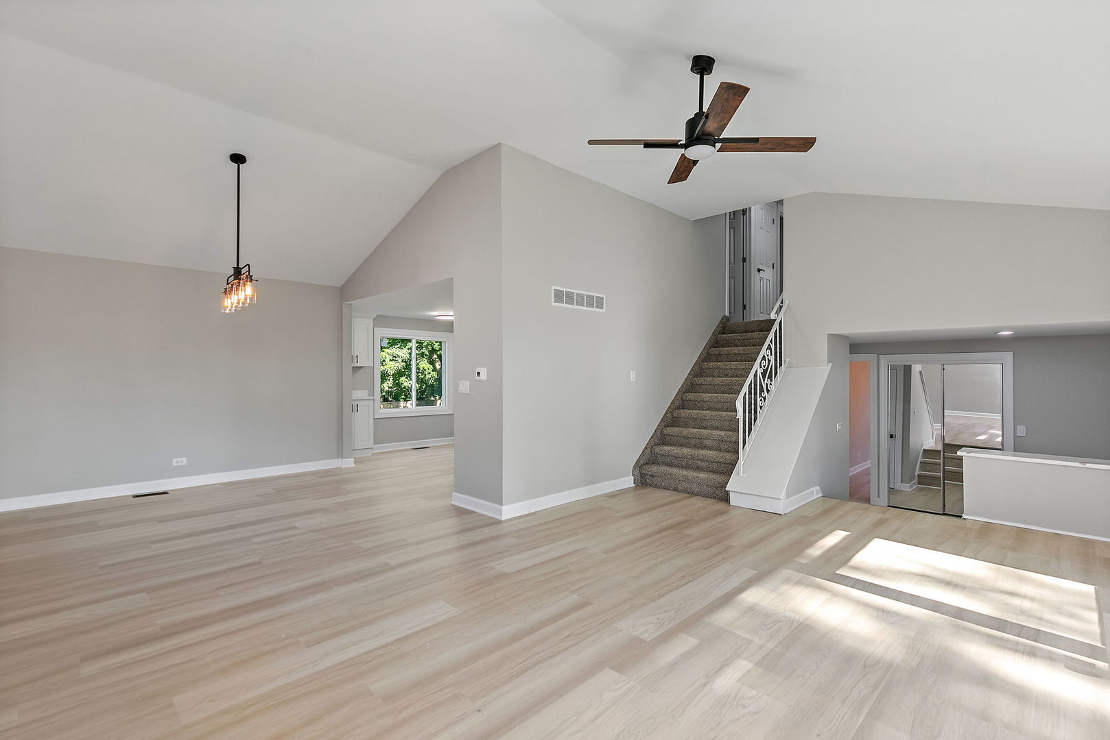 1810 E Boulder Drive