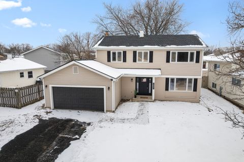 Tiny photo for 1021 Foxworth Boulevard, Lombard, IL 60148 (MLS # 12553198)