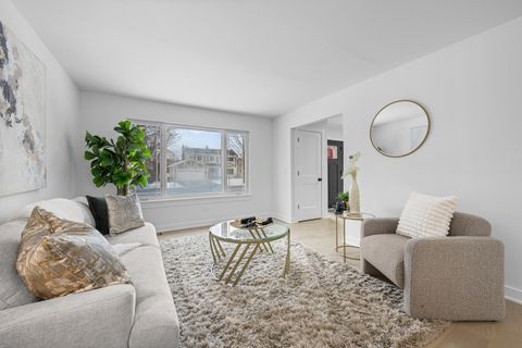 Tiny photo for 1021 Foxworth Boulevard, Lombard, IL 60148 (MLS # 12553198)