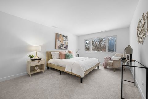 Tiny photo for 1021 Foxworth Boulevard, Lombard, IL 60148 (MLS # 12553198)