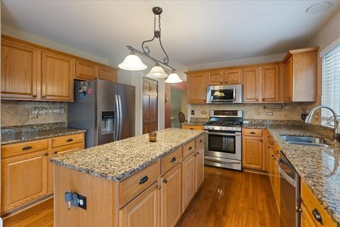 Tiny photo for 23721 Greenfield Drive, Plainfield, IL 60585 (MLS # 12478525)