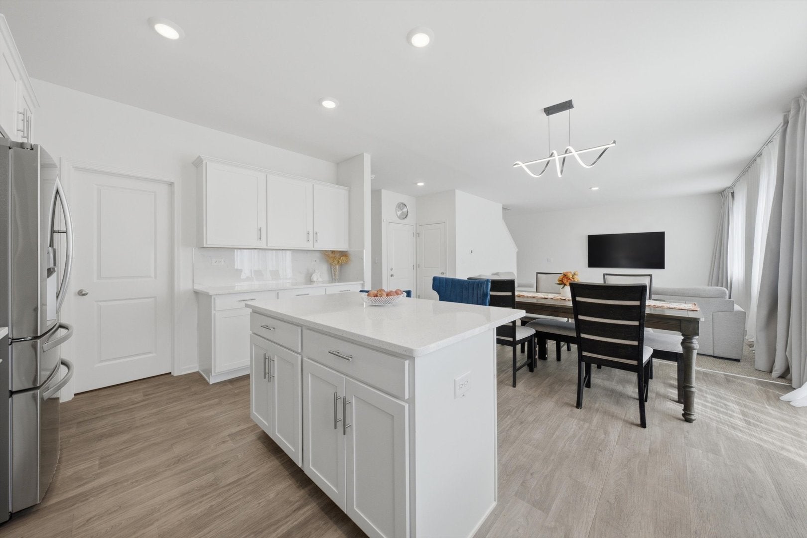 501 Sequoia Court