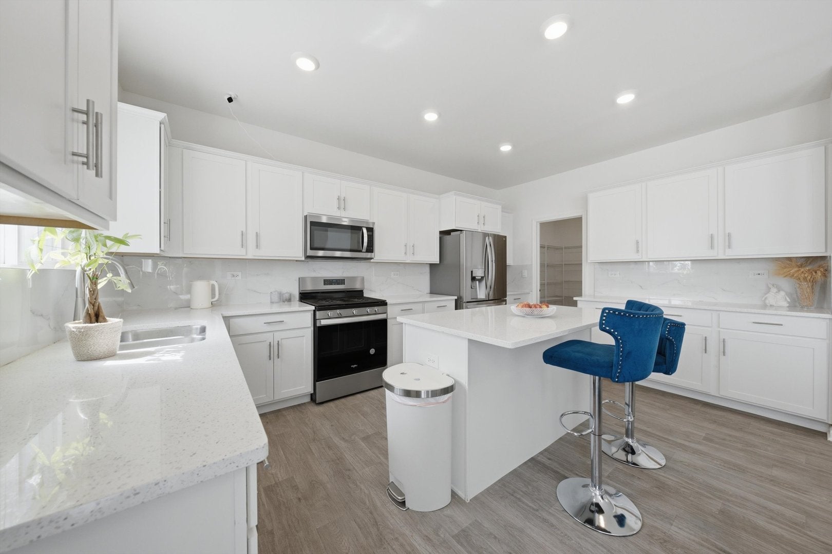 501 Sequoia Court