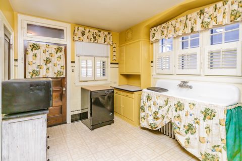 Tiny photo for 6035 N Mason Avenue, Chicago, IL 60646 (MLS # 12503255)