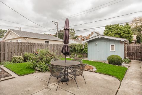Tiny photo for 6035 N Mason Avenue, Chicago, IL 60646 (MLS # 12503255)