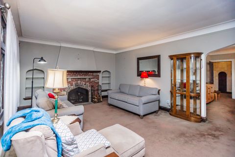 Tiny photo for 6035 N Mason Avenue, Chicago, IL 60646 (MLS # 12503255)