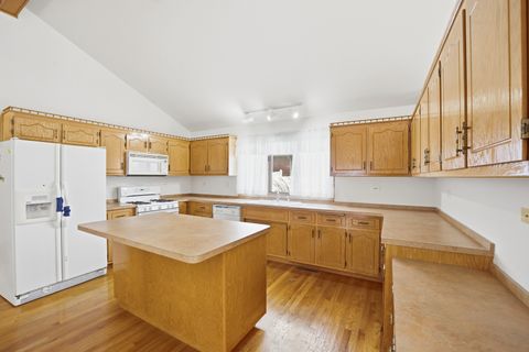 Tiny photo for 19518 Ridgemont Drive, Tinley Park, IL 60487 (MLS # 12575754)