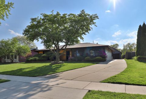 140 Princeton Street Hoffman Estates IL 60169