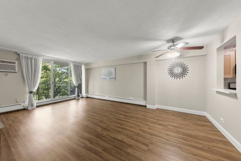 Tiny photo for 2222 S Stewart Avenue #2F, Lombard, IL 60148 (MLS # 12628515)
