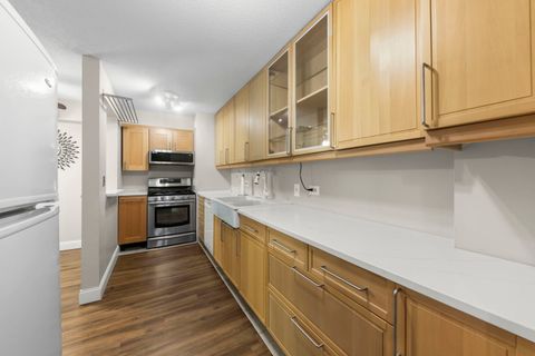 Tiny photo for 2222 S Stewart Avenue #2F, Lombard, IL 60148 (MLS # 12628515)