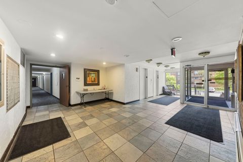 Tiny photo for 2222 S Stewart Avenue #2F, Lombard, IL 60148 (MLS # 12628515)