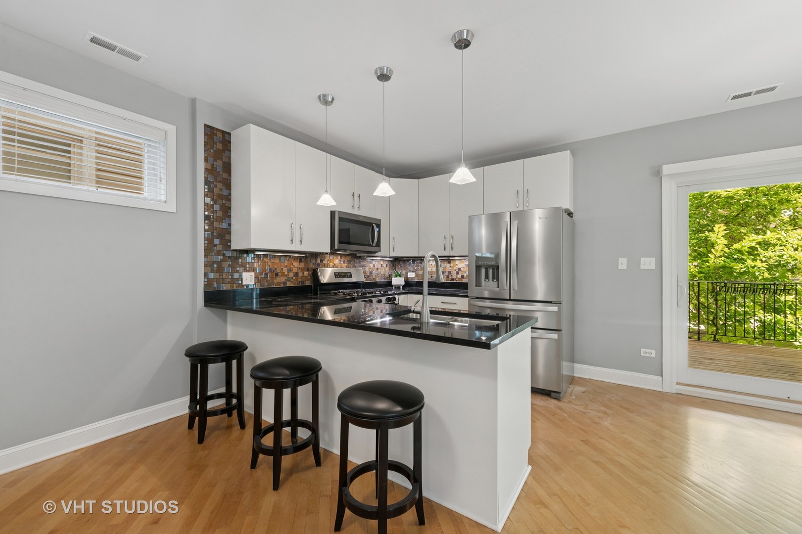 819 N Damen Avenue 2