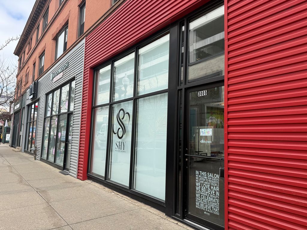 3005 N Broadway Street