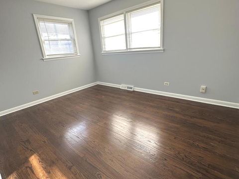 Tiny photo for 7843 S LUNA Avenue, Burbank, IL 60459 (MLS # 12545602)