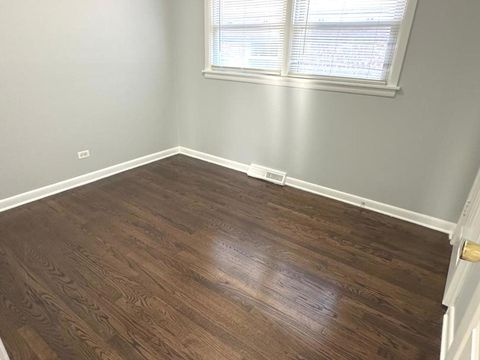 Tiny photo for 7843 S LUNA Avenue, Burbank, IL 60459 (MLS # 12545602)